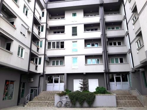 Apartman Zvezda Ягодина Экстерьер фото